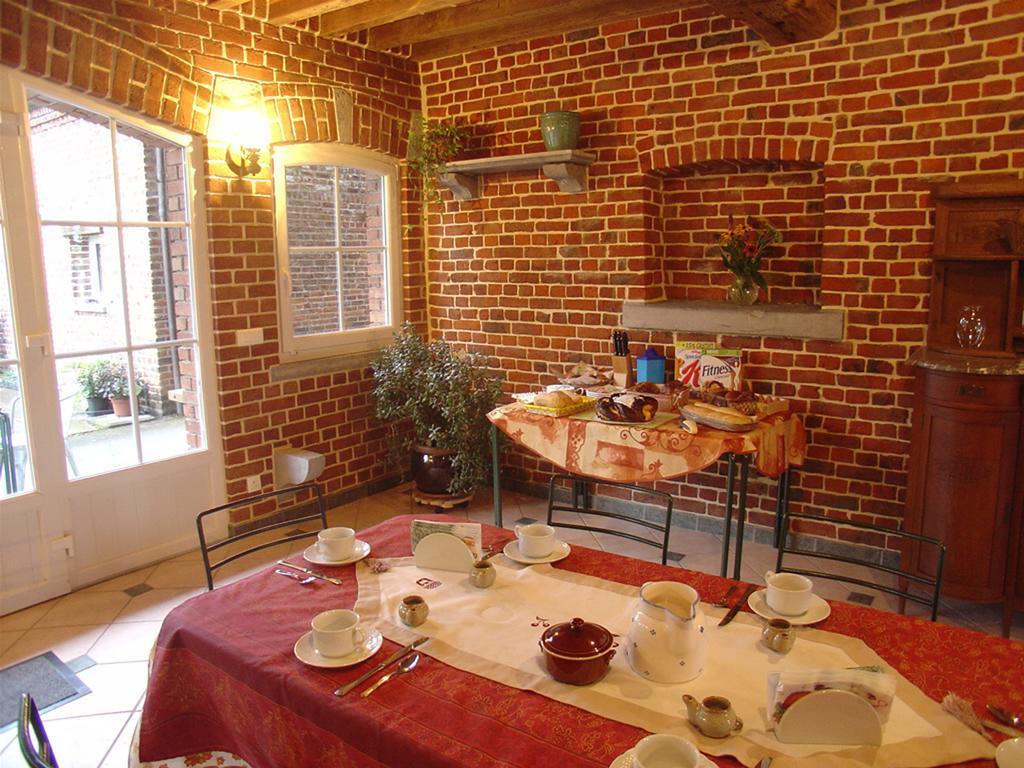 La Citadelle D'Hututu Bed and Breakfast Avesnes-sur-Helpe Eksteriør billede